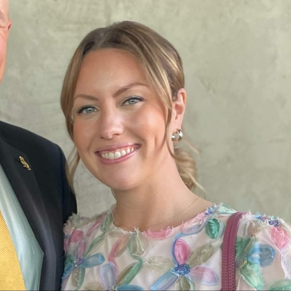 Meet your Posher, Caitlin
